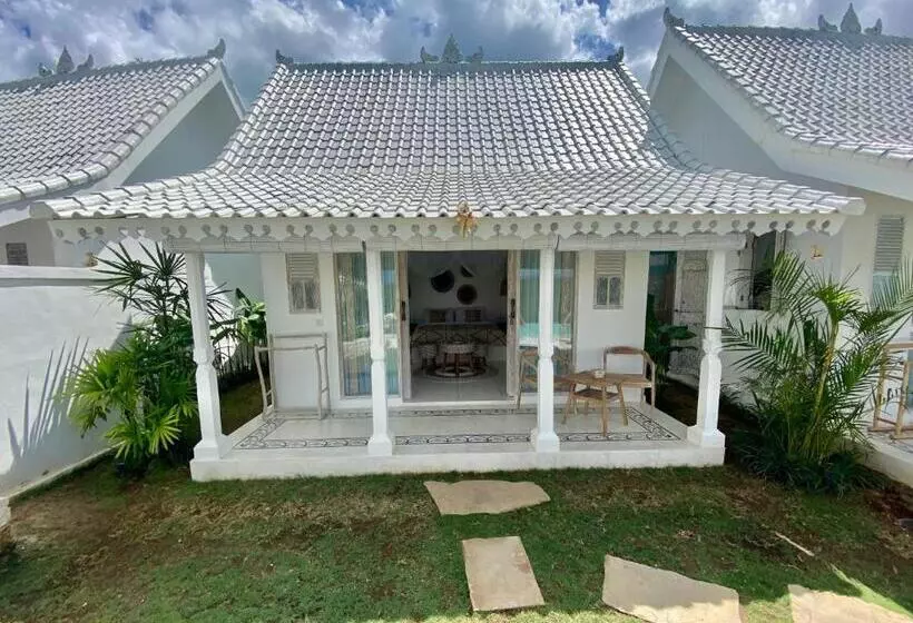 リゾートホテル Atalaya Villas Nusa Penida   Adults Only