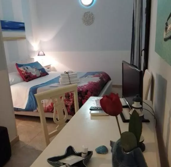 Aamiaismajoitus (B&B) Affittacamere A Tre Minuti In Spiaggia Il Veliero