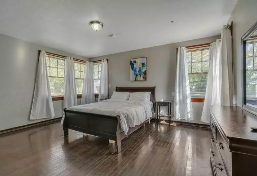 پانسیون Comfy Pet Friendly Home In Jacksonville Mins To Downtown’s