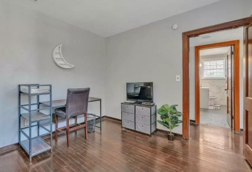 پانسیون Comfy Pet Friendly Home In Jacksonville Mins To Downtown’s