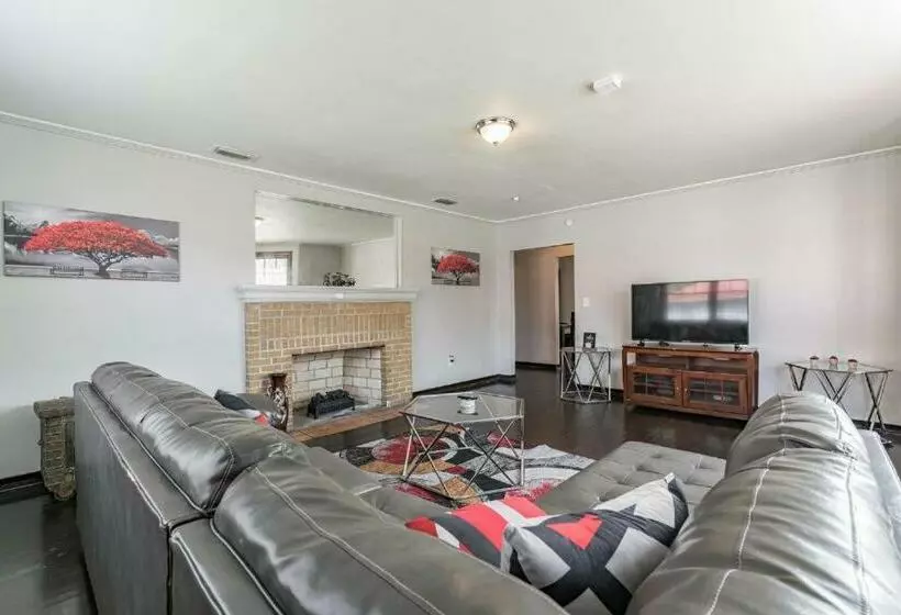 پانسیون Comfy Pet Friendly Home In Jacksonville Mins To Downtown’s