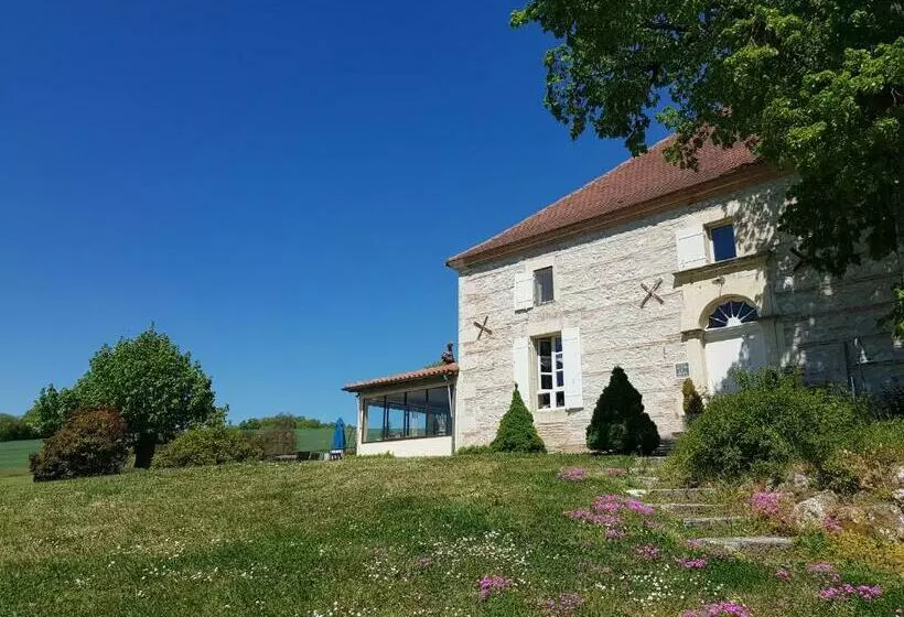 ベッドアンドブレックファースト Le Clos Du Mûrier