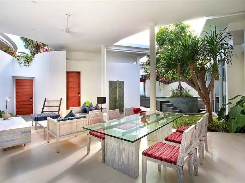 Delmango Villa Estate