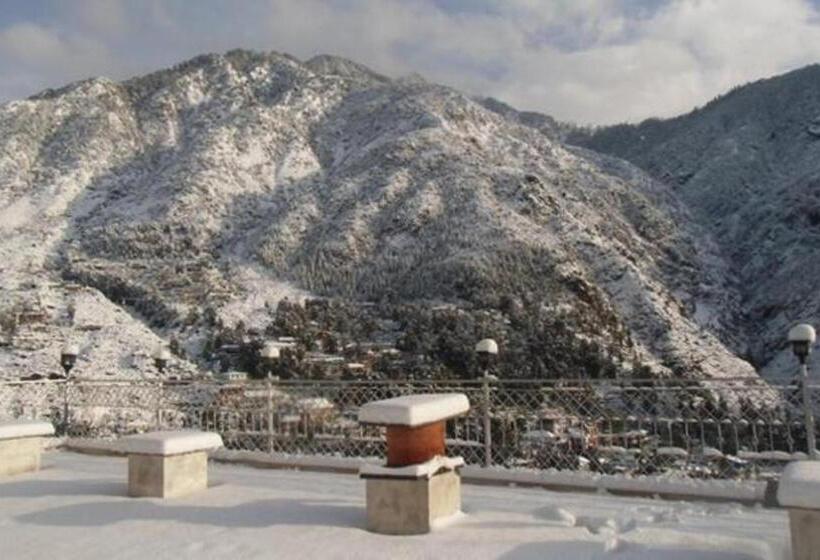 호텔 Gandhi S Paradise