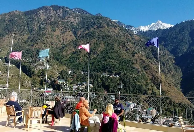 בית מלון כפרי Gandhi S Paradise