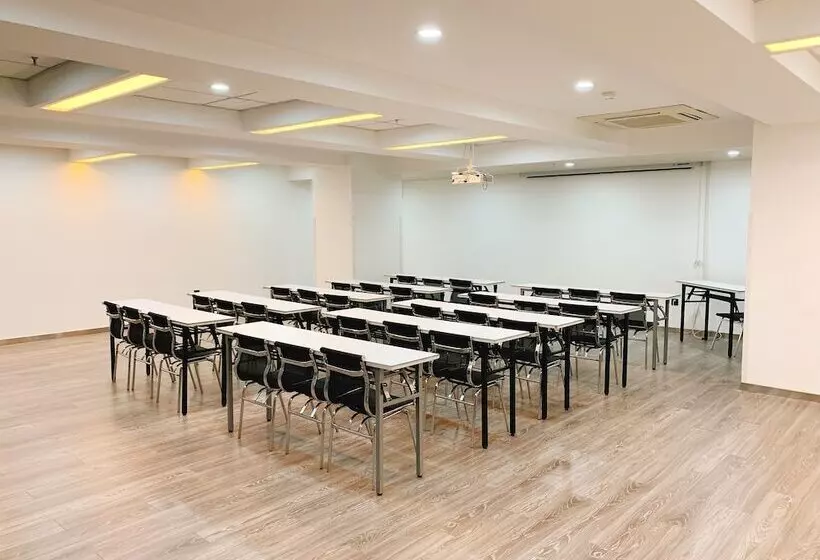 Ibis Hotel Lanzhou Zhangye Road