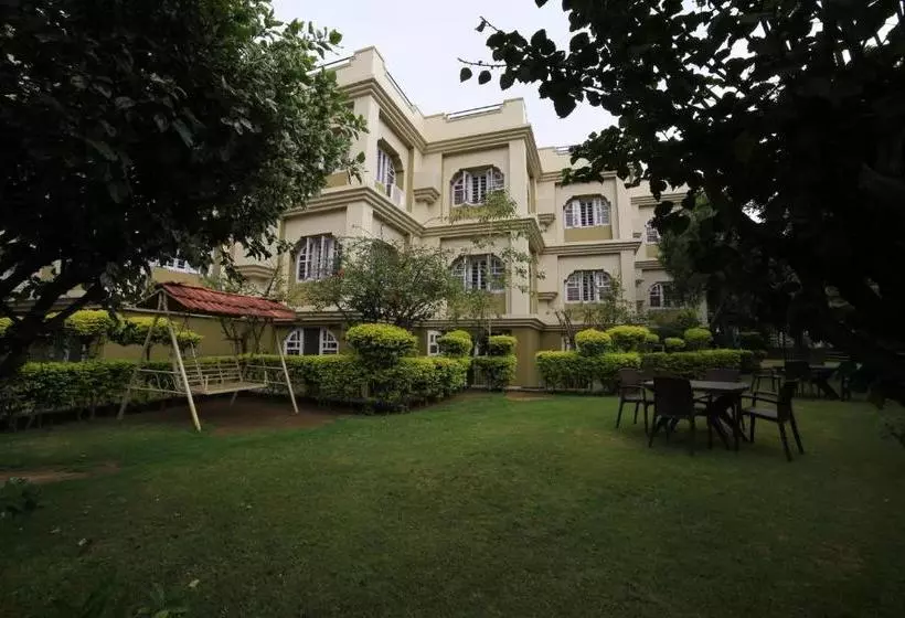 Отель Maganji's