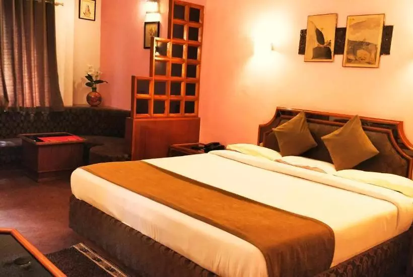 Отель Maganji's