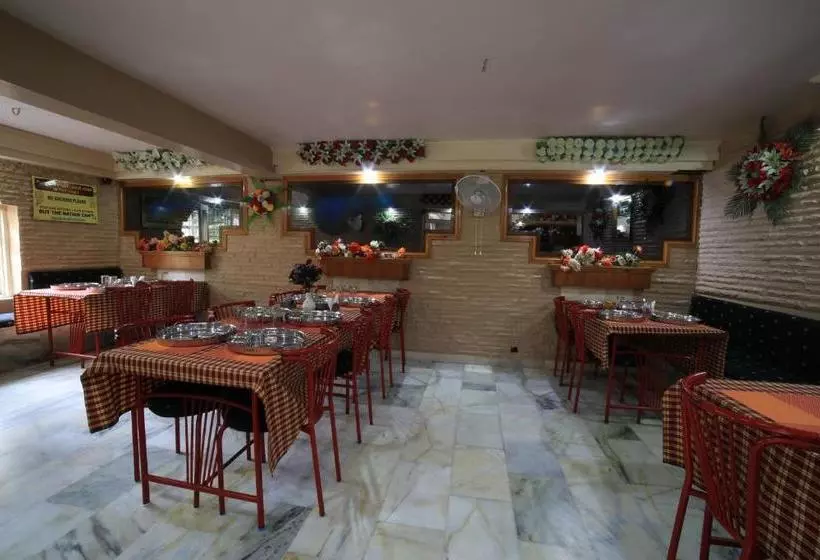 Отель Maganji's