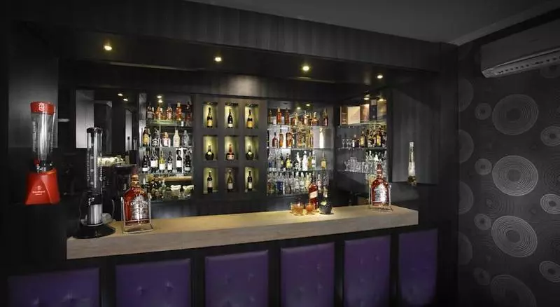 Hotel Maumu  & Lounge