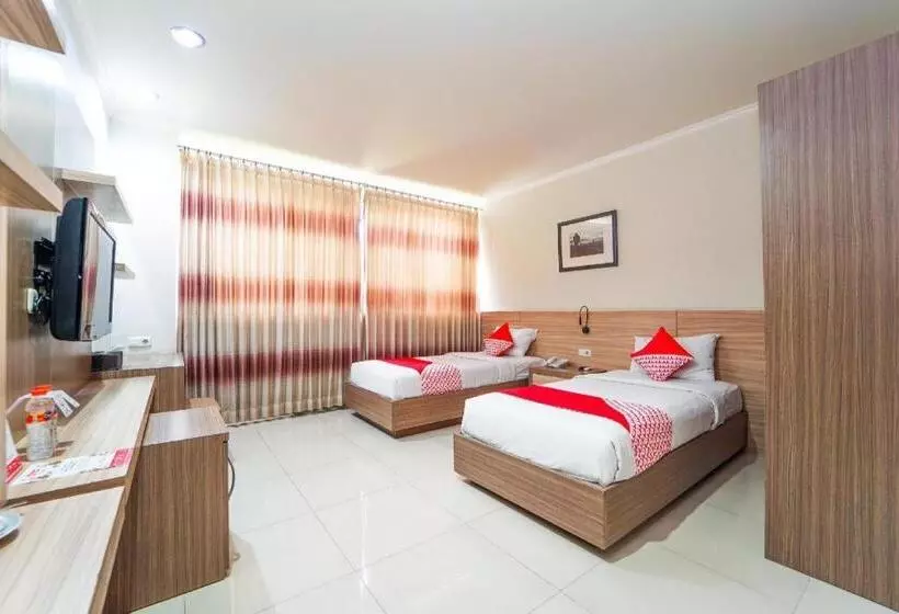 Hotel Maumu  & Lounge