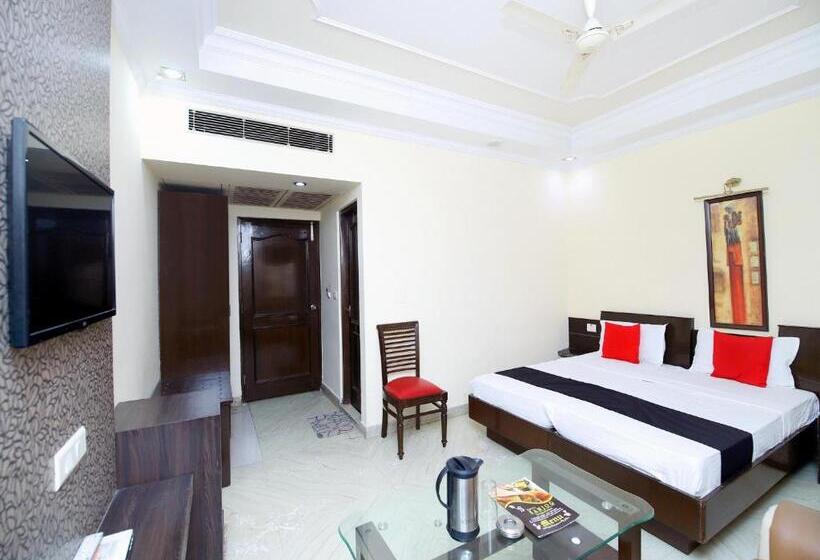 ホテル Sanjog International