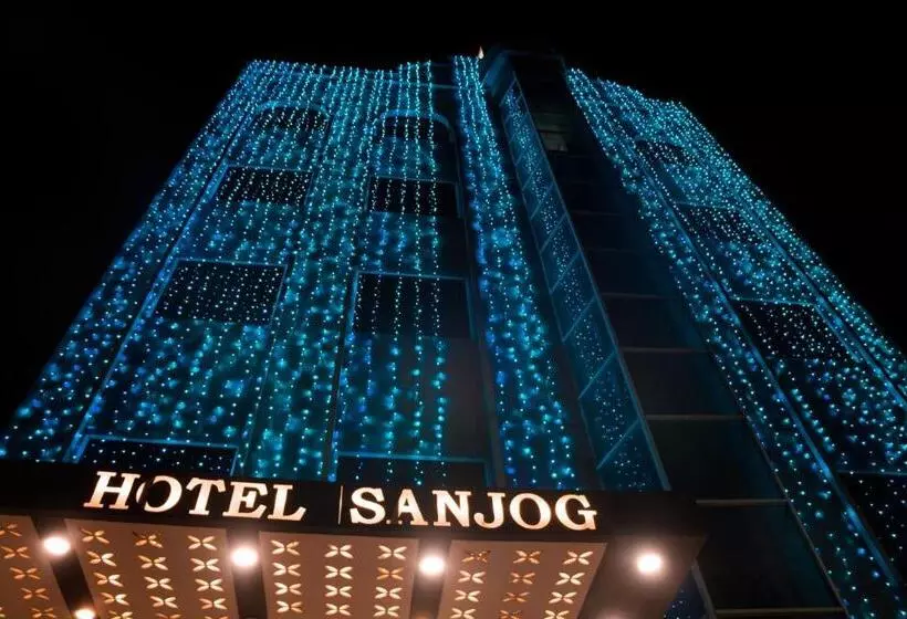 هتل Sanjog International
