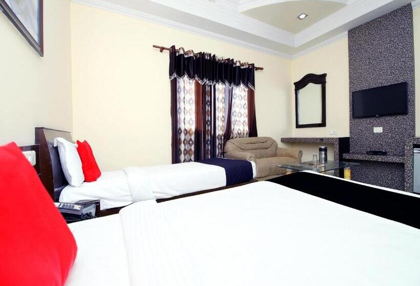 ホテル Sanjog International