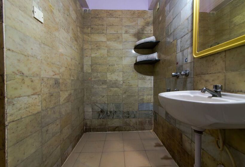 בית מלון כפרי The Mira Goa