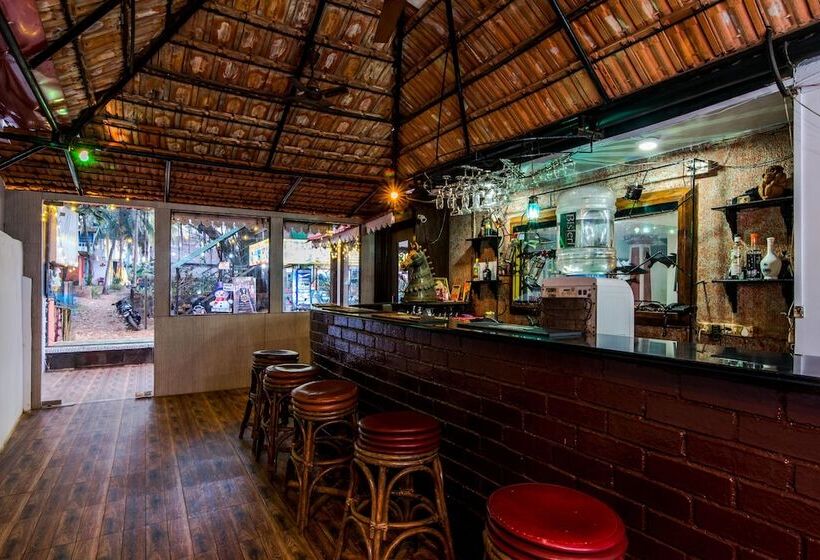 בית מלון כפרי The Mira Goa