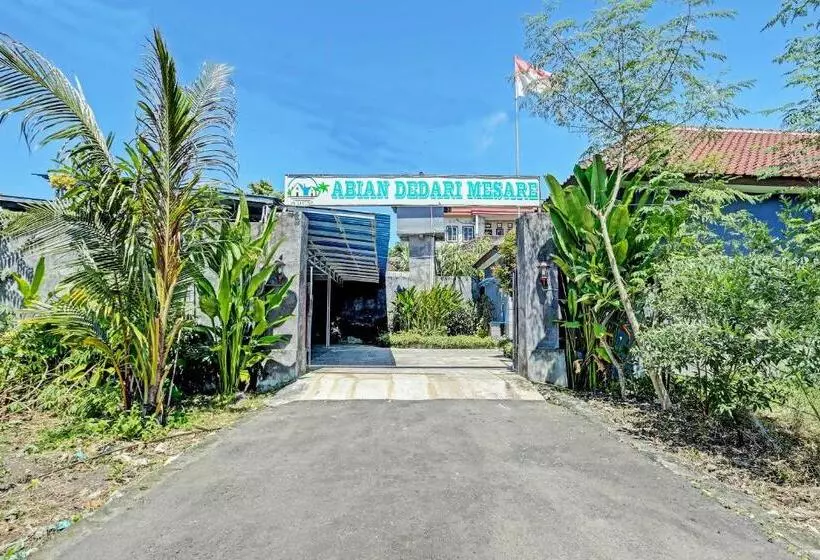 هتل Oyo 91206 Abian Dedari Mesari