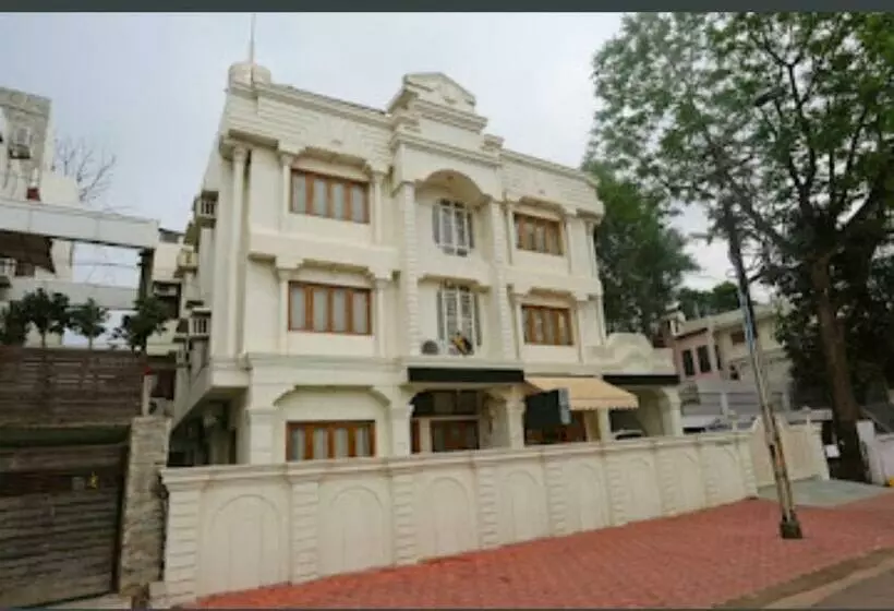 ホテル Vijay Palace