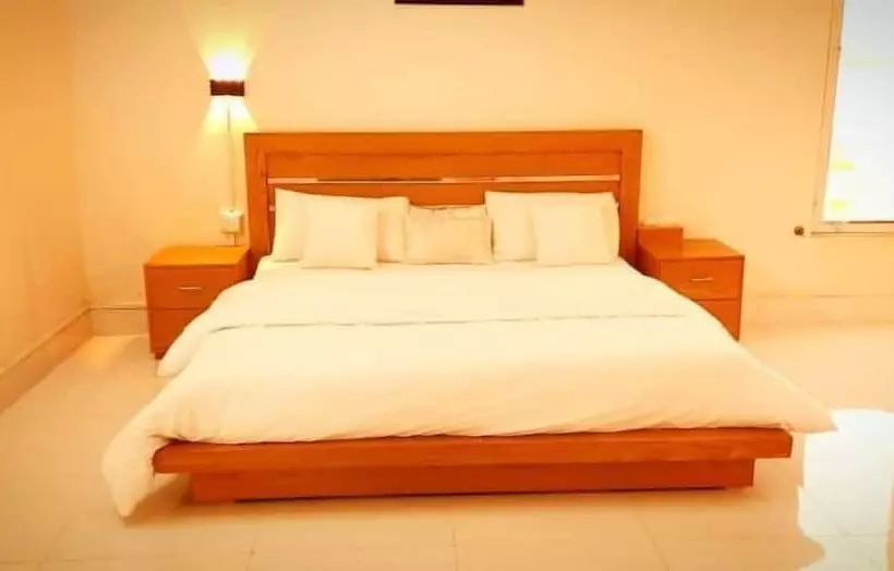 پانسیون Peridot Vacation Inn, Bahria