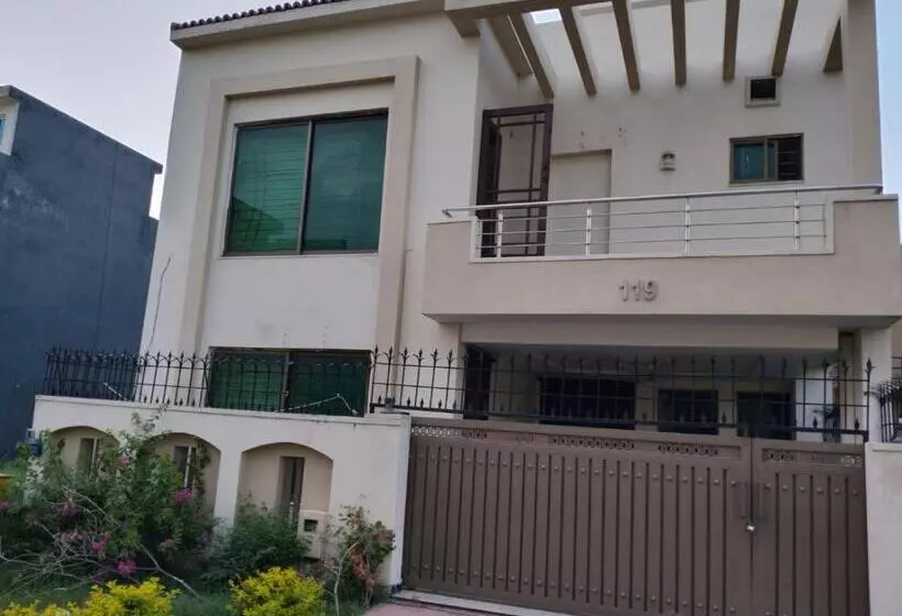 پانسیون Peridot Vacation Inn, Bahria