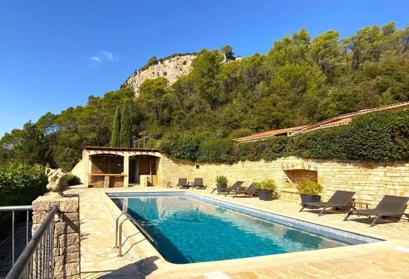 ベッドアンドブレックファースト Le Mas De San Lou