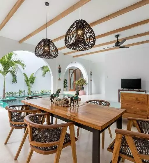 تختخواب و صبحانه Soobali La Fountain 3br