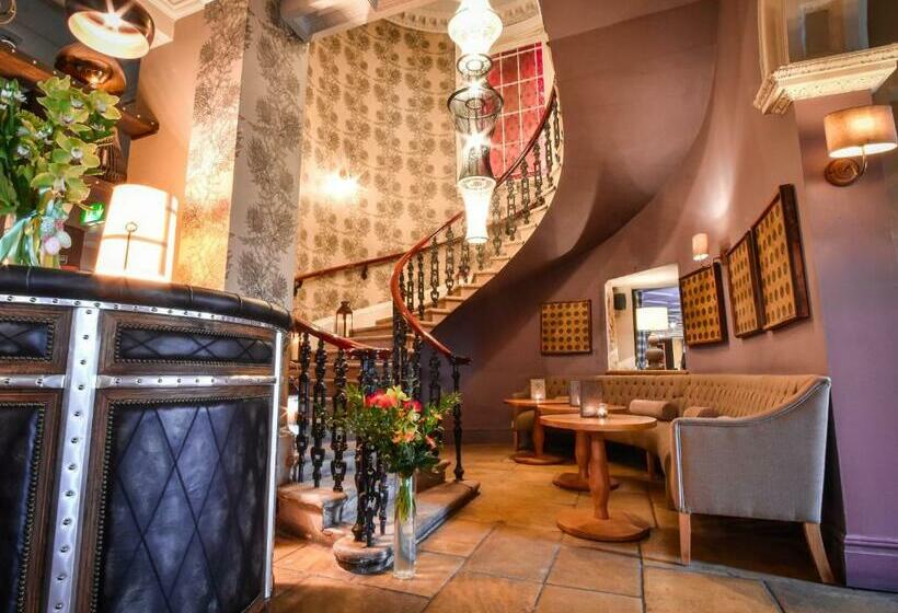 Hotel The Meadowpark Bar, Kitchen & Rooms