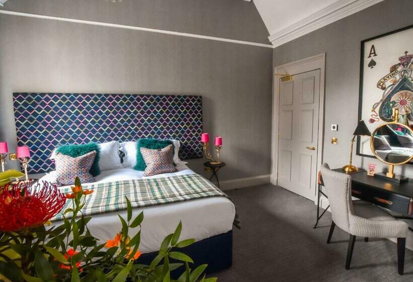 Hotel The Meadowpark Bar, Kitchen & Rooms