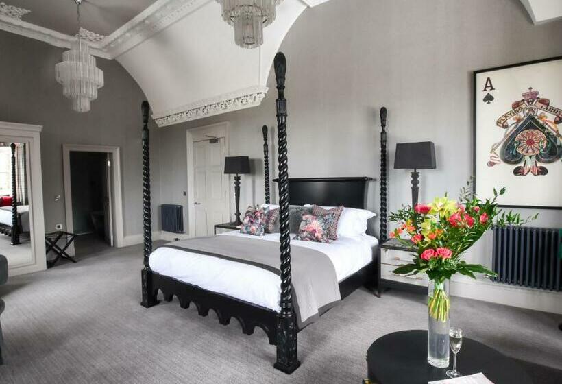 Hotel The Meadowpark Bar, Kitchen & Rooms