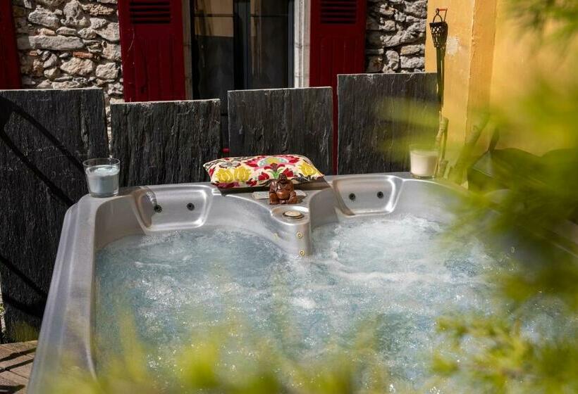 פנסיון A Nouste Chambres D Hotes Et Gite Only Adults