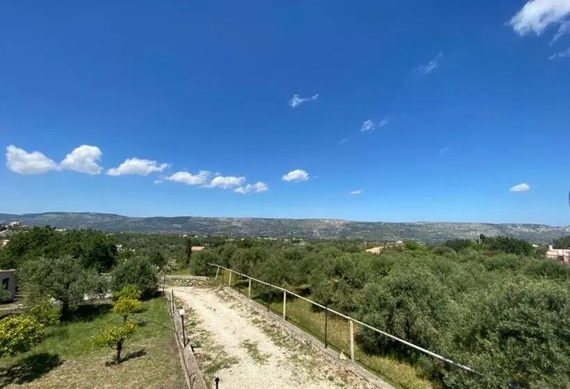 پانسیون Villa Lati Sicily 3