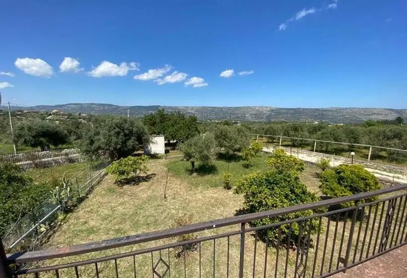 پانسیون Villa Lati Sicily 3