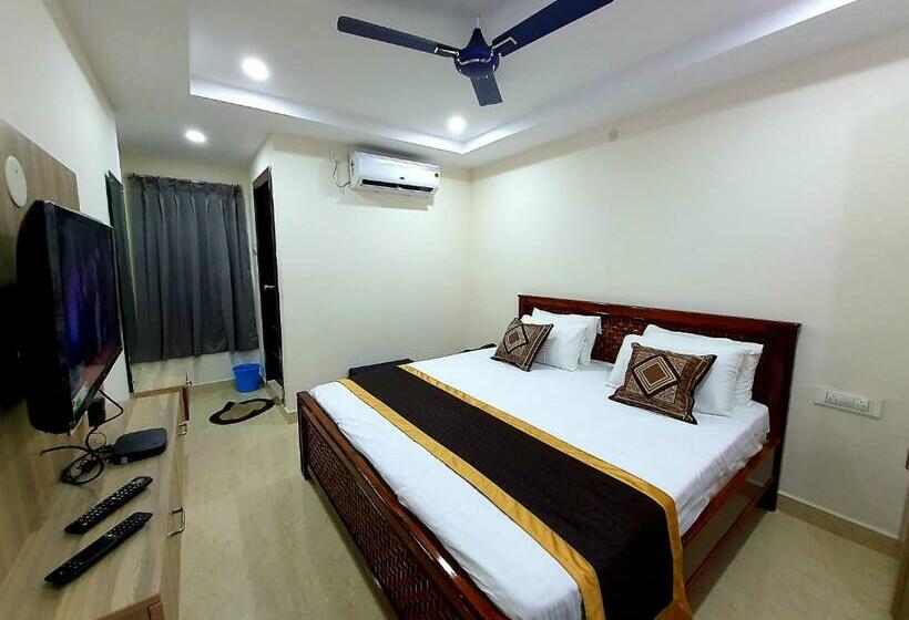 Отель Cannystay Rrr Marina