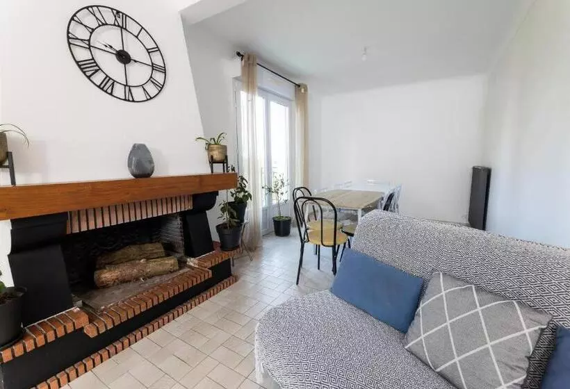 پانسیون Chambre Hote   Dormir Comme à La Maison