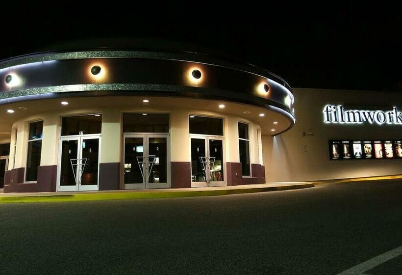 هاستل Baringer Suite 205 The Bellwether