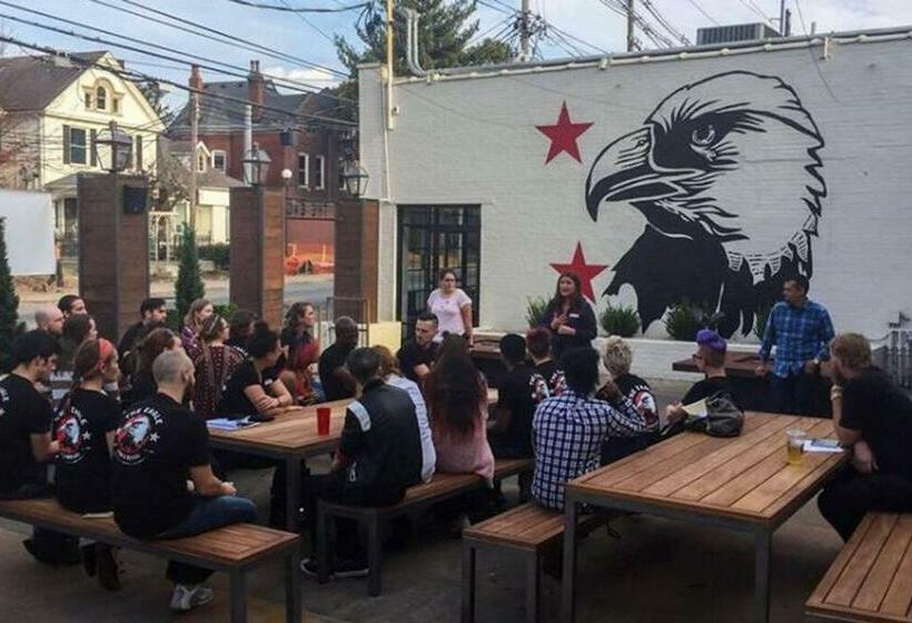 هاستل Glenmary Suite 204 At The Bellwether