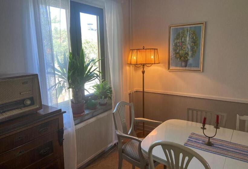 Elisabets Vandrarhem Hemse