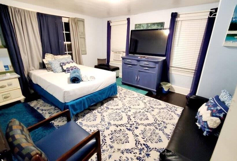 پانسیون Room In Guest Room   Yellow Rm Dover  Del State, Bayhealth  Dov Base