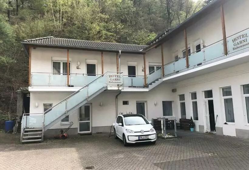 Hotel Garni Rabennest