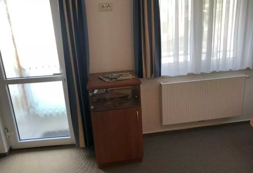 Hotel Garni Rabennest