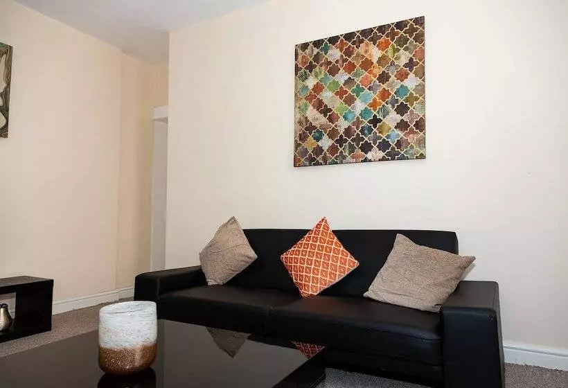 ペンション Alexander Apartments South Shields