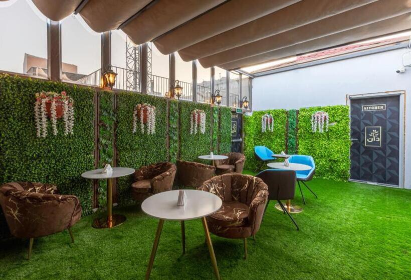 تختخواب و صبحانه فندق دان لاونج