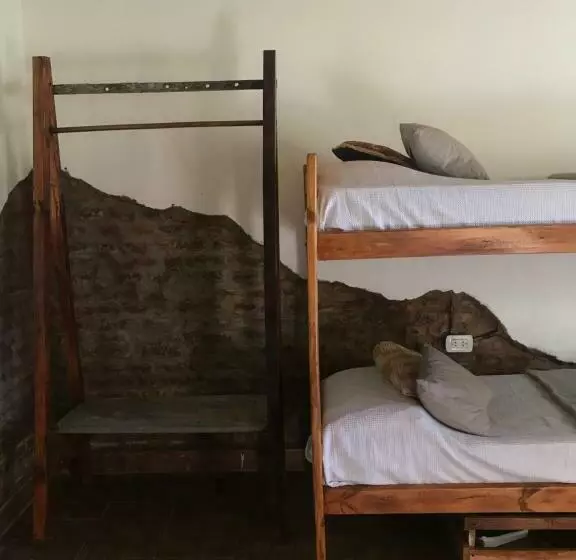 ベッドアンドブレックファースト Galpón Creativo Ecohostel
