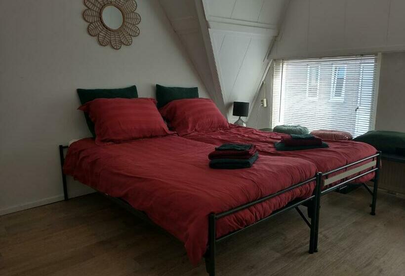 Bed and Breakfast Voorstraat Straatzicht Boven