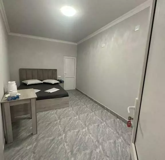 هتل کپسول Amigo