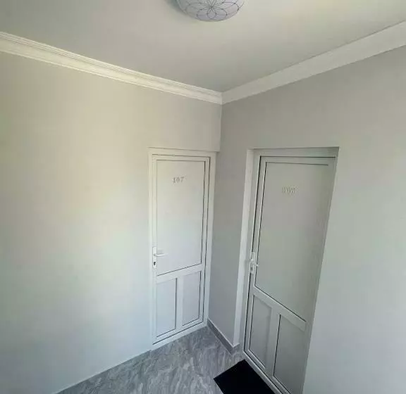 هتل کپسول Amigo