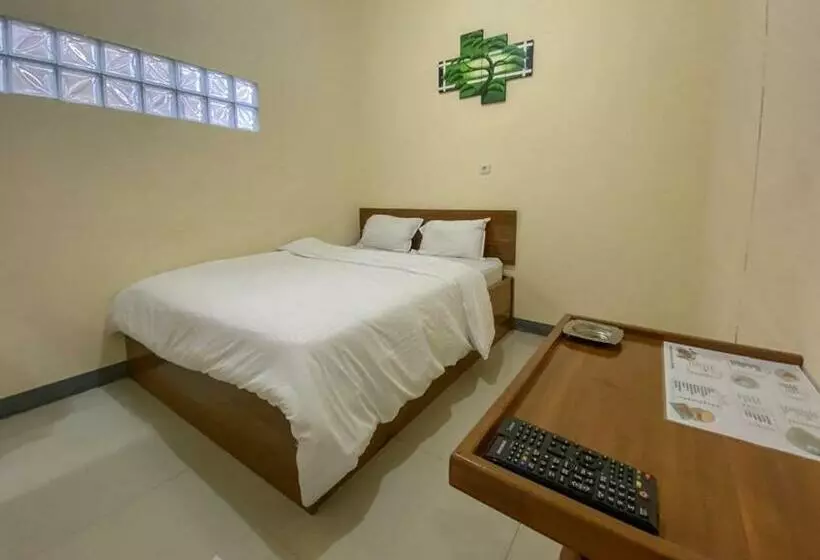 Hotelli Reddoorz @ Merauke City Center