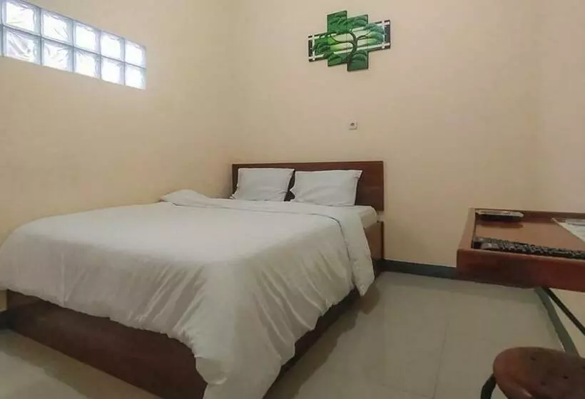 Hotelli Reddoorz @ Merauke City Center