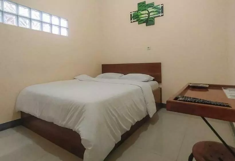 Hotelli Reddoorz @ Merauke City Center