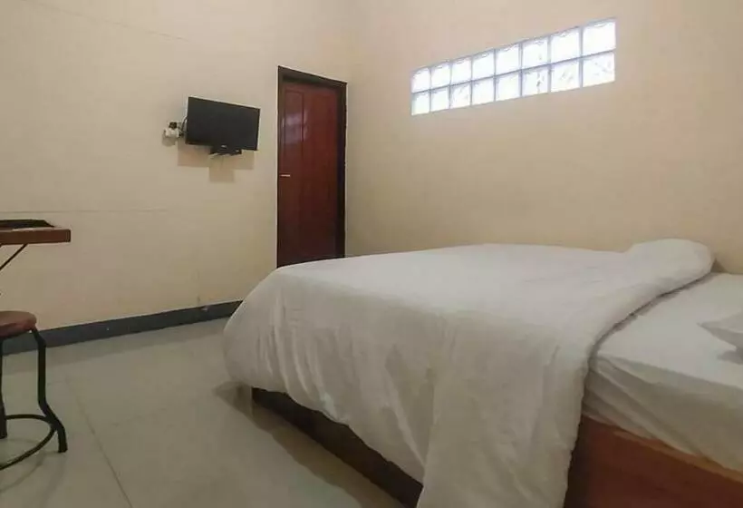 Hotelli Reddoorz @ Merauke City Center